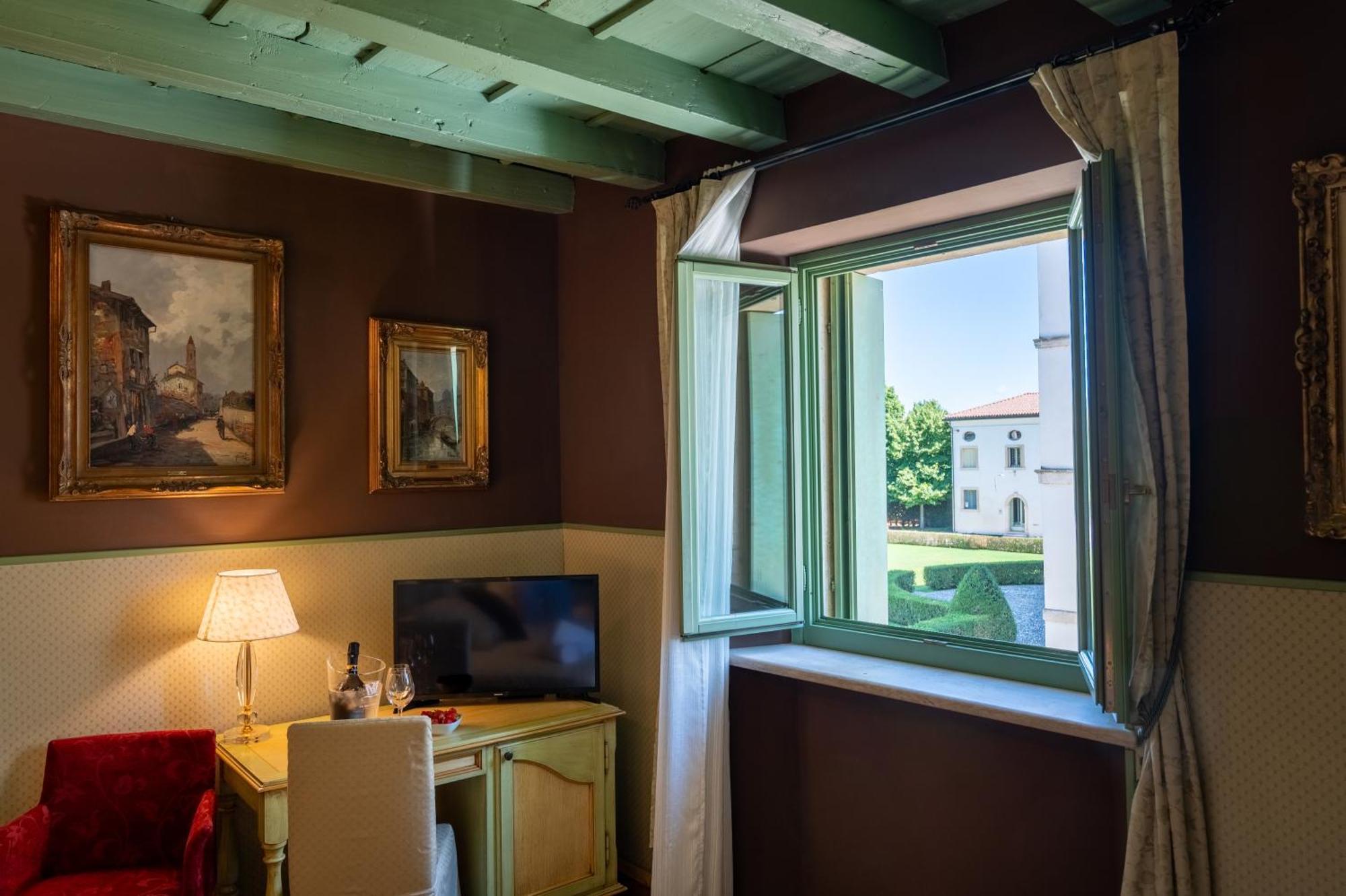 Residenza Villa Vecelli Cavriani Mozzecane Eksteriør bilde